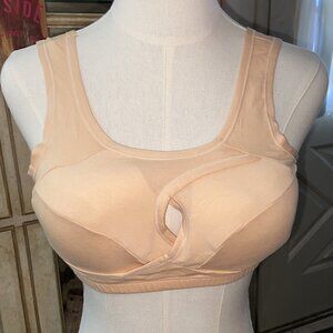 PEACH COLOR CRIS CROSS SOFT WORKOUT SPORT BRA (SEE MEASUREMENTS (MEDIUM)?